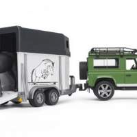 Land Rover Defender +trailer +horse