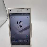 Sony Xperia Compact 32+32GB mit Neuen Zubehör UVP + 28 Tage Funktionsgarantie